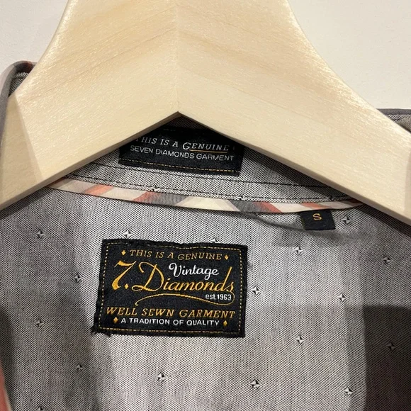 7 Dimonds Button Up - Picture 4 of 4